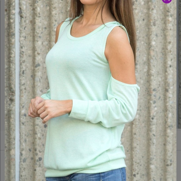 Cold Shoulder Sweater - Picture 2 of 4